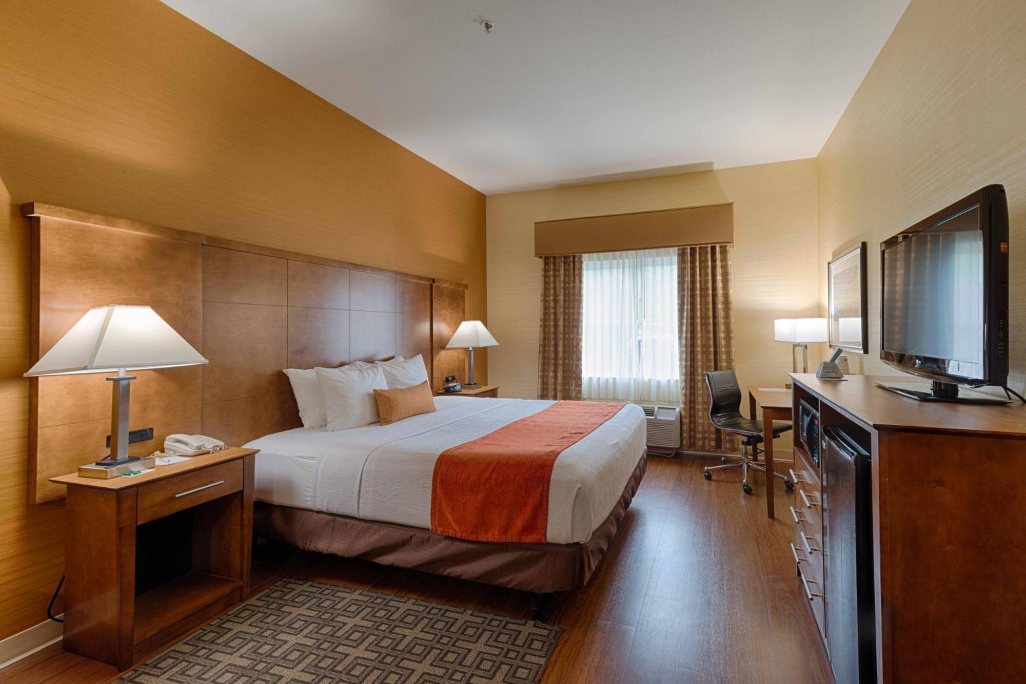 Best Western Plus Delta Inn & Suites Oakley Dış mekan fotoğraf