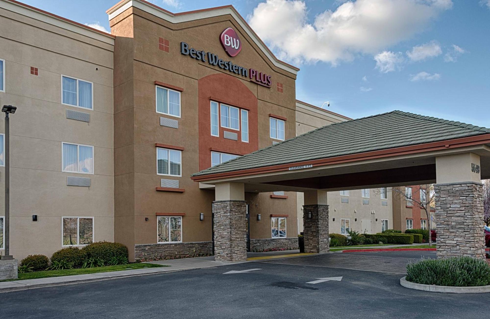 Best Western Plus Delta Inn & Suites Oakley Dış mekan fotoğraf