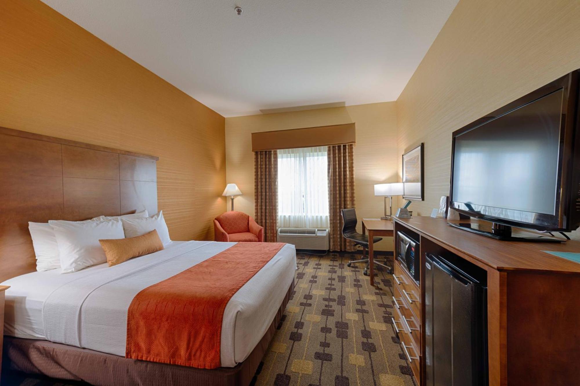 Best Western Plus Delta Inn & Suites Oakley Dış mekan fotoğraf