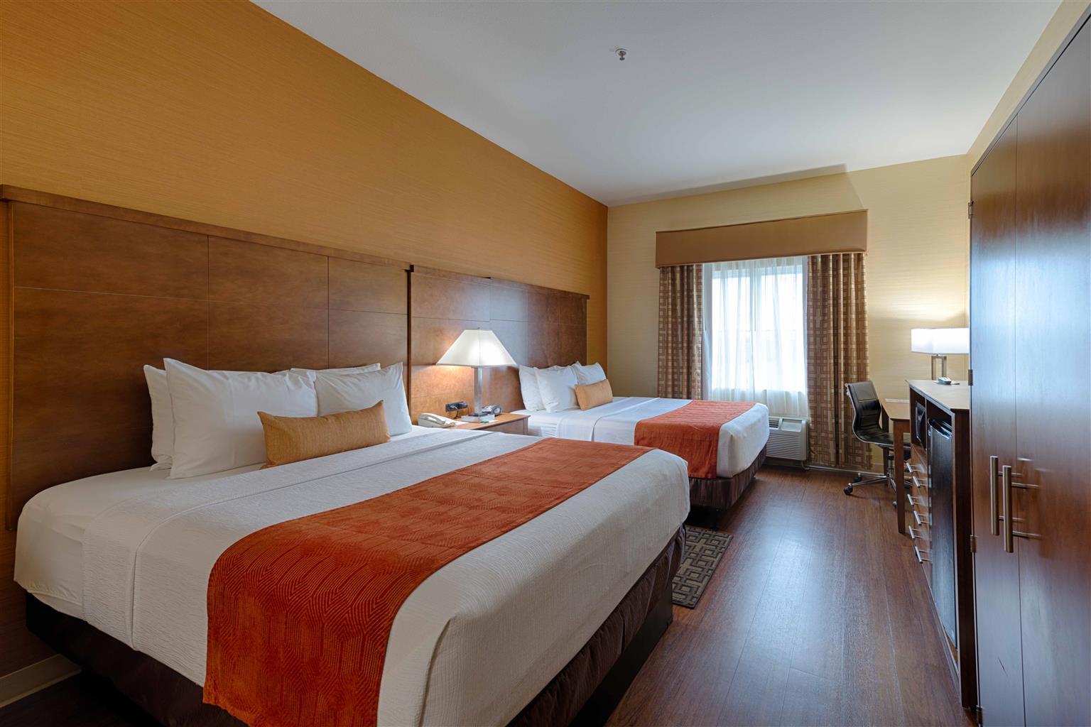 Best Western Plus Delta Inn & Suites Oakley Dış mekan fotoğraf