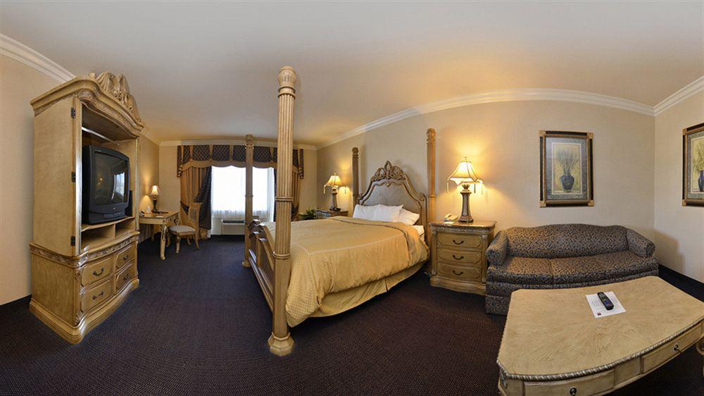 Best Western Plus Delta Inn & Suites Oakley Dış mekan fotoğraf
